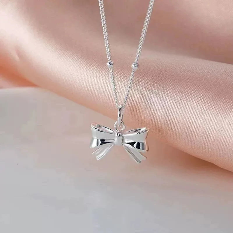 Simple Design Bow Knot Pendant Necklace Women