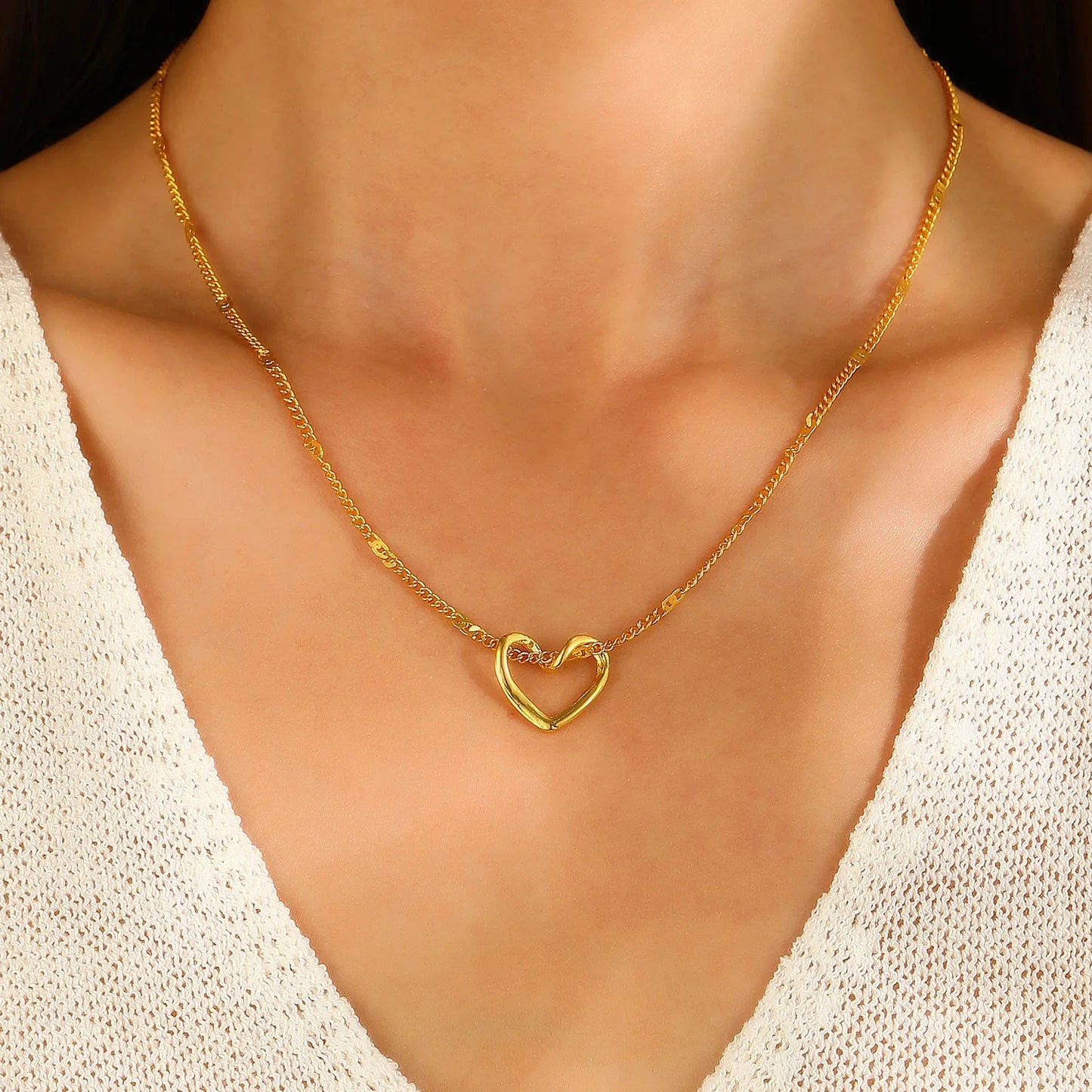 Simple Hollow Heart Pendant Necklace & Bracelet for Women