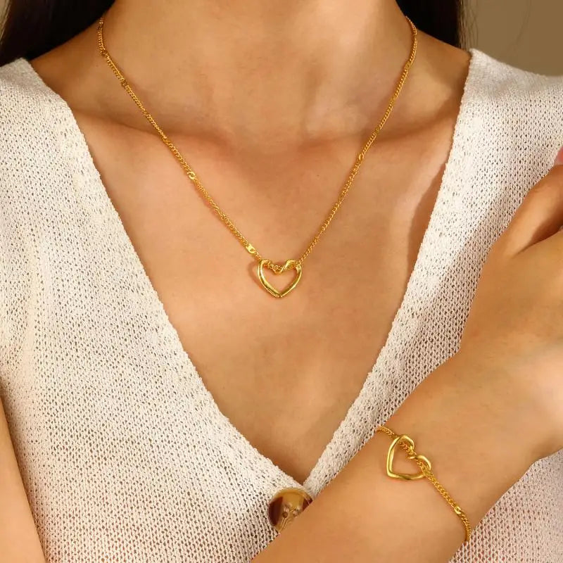 Simple Hollow Heart Pendant Necklace & Bracelet for Women