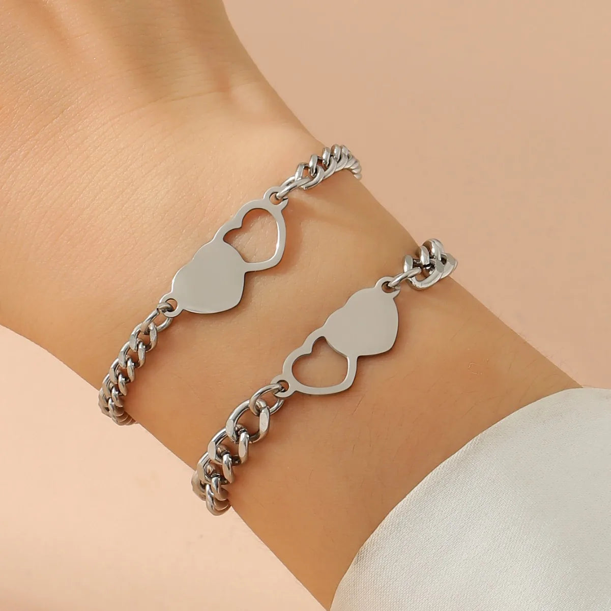 2Pcs Stainless Steel Cuban Chain Bracelet Simple Heart Design